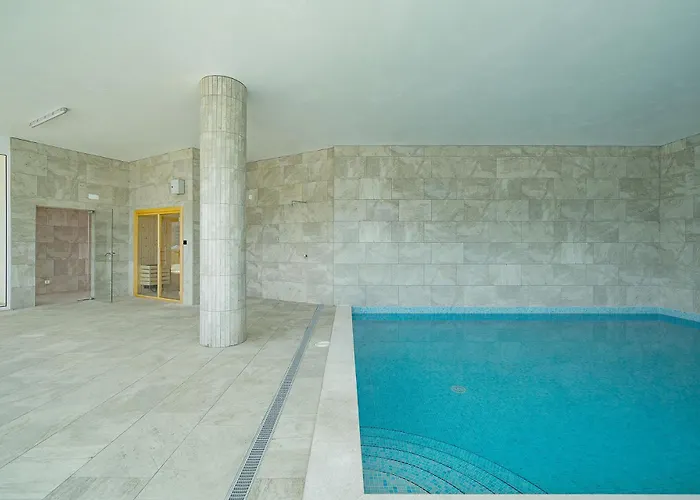 Marina View 4 With Pool By Homing