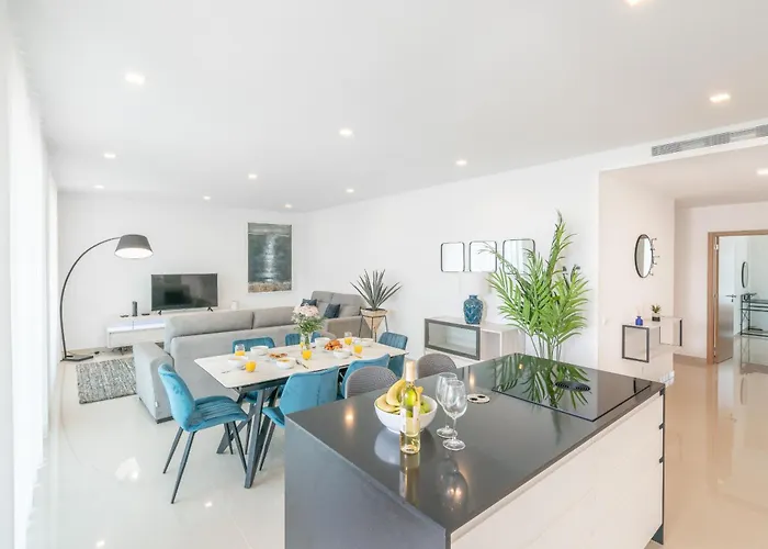 Marina View 4 With Pool By Homing