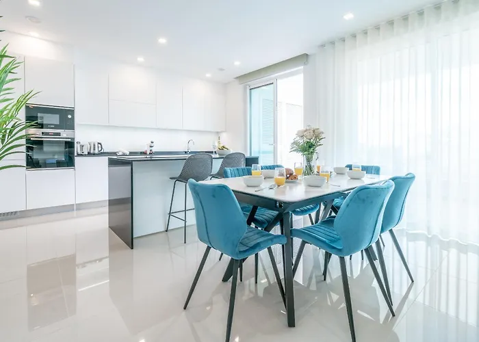 Marina View 4 With Pool By Homing アパート