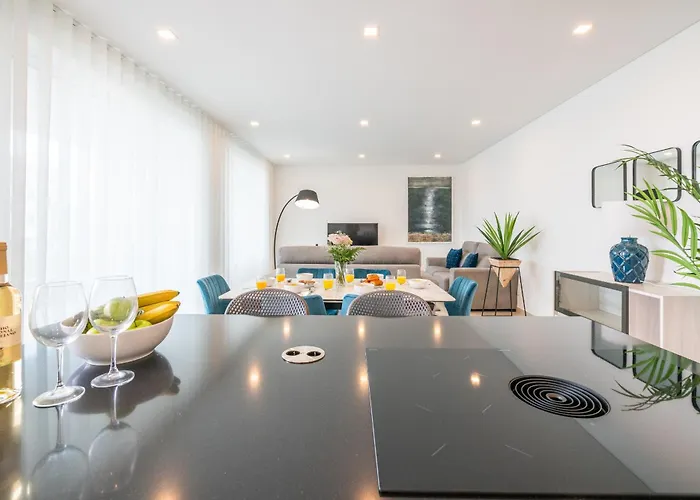 Marina View 4 With Pool By Homing *