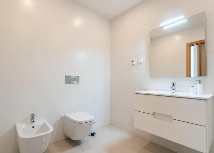 Marina View 4 With Pool By Homing *