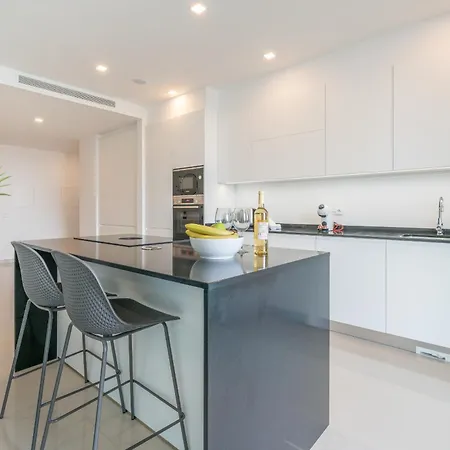 Appartement Marina View 4 With Pool By Homing Lagos