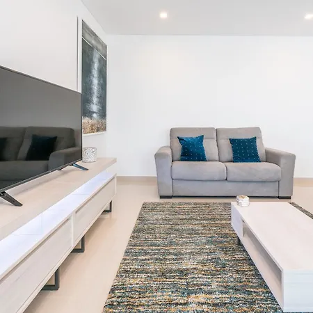 Marina View 4 With Pool By Homing